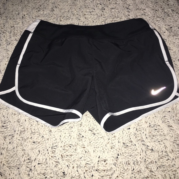 nike girls running shorts